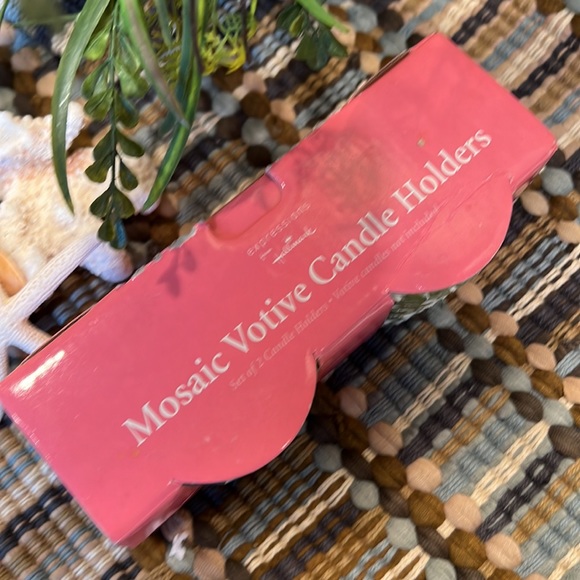 Hallmark Mosaic Candle Holders. Set of 2. Blue & Green New in Box - Picture 3 of 11